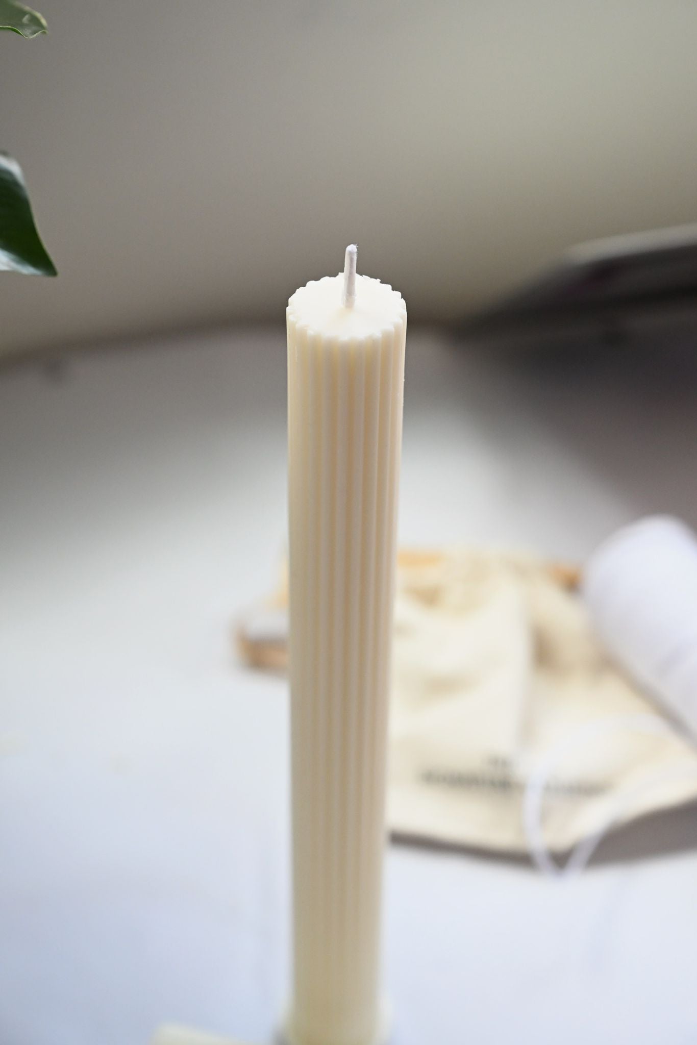 27cm Reign Pillar Candle